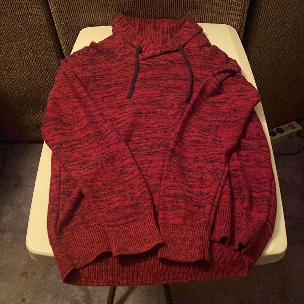 Express long sleeve turtleneck sweater. Black/Red. Size: S